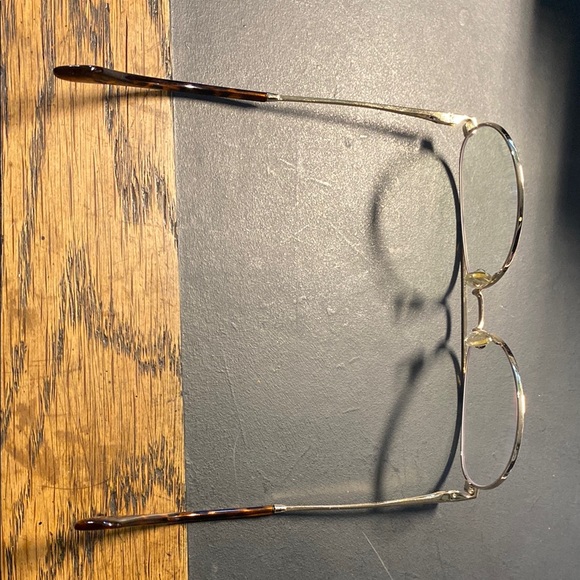 Gold and Brown Aviator Glasses - Picture 3 of 4